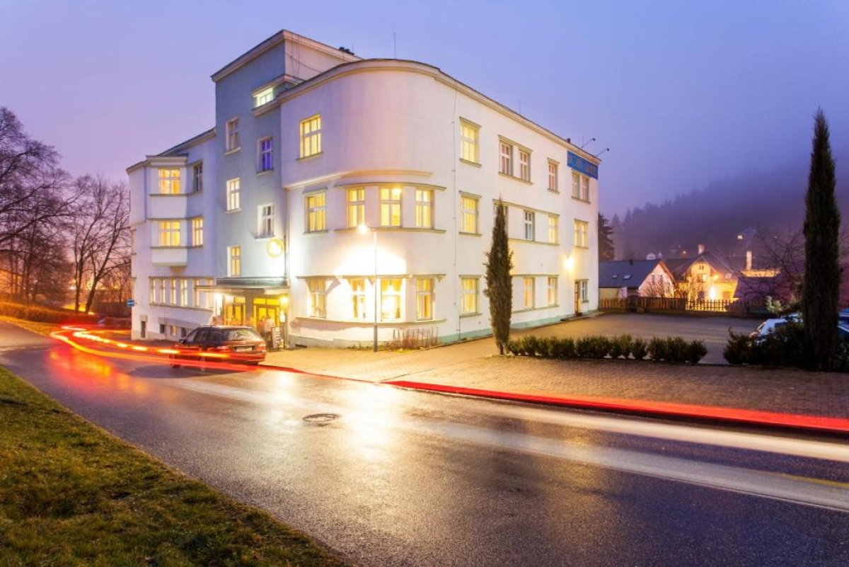 Hotel Grand Tanvald