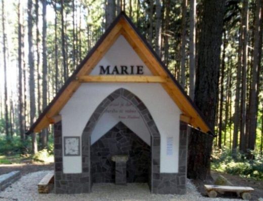 Luhačovická křížová cesta