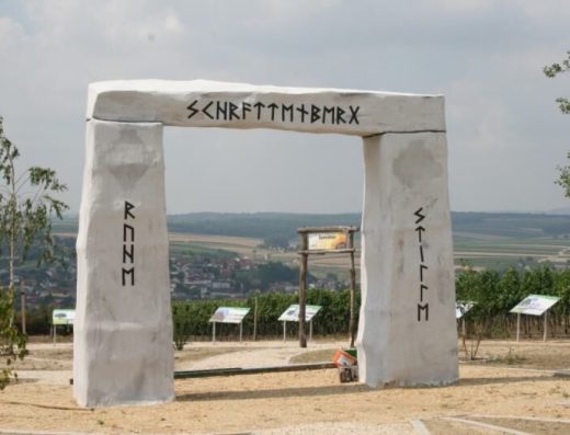 Stezka bosou nohou Valtice