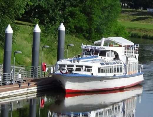 Vyhlídkové plavby po Vltavě z Hluboké