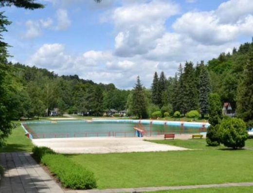Koupaliště Bělá pod Bezdězem